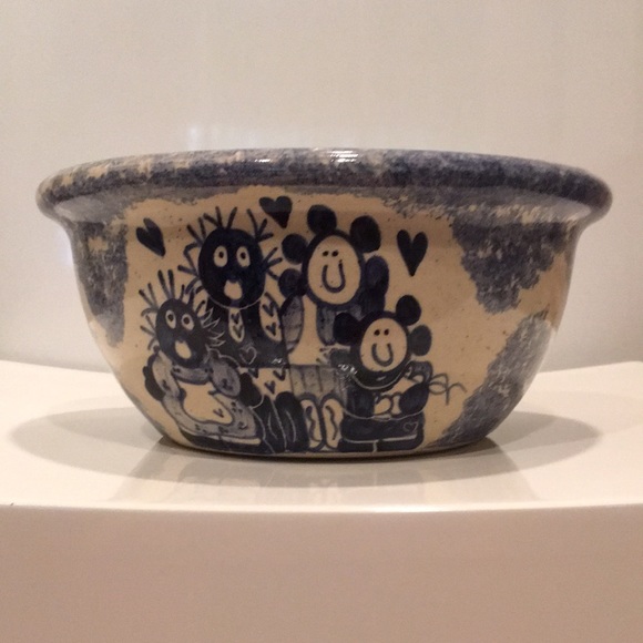 Pottery Mixing Bowl - Picture 12 of 12